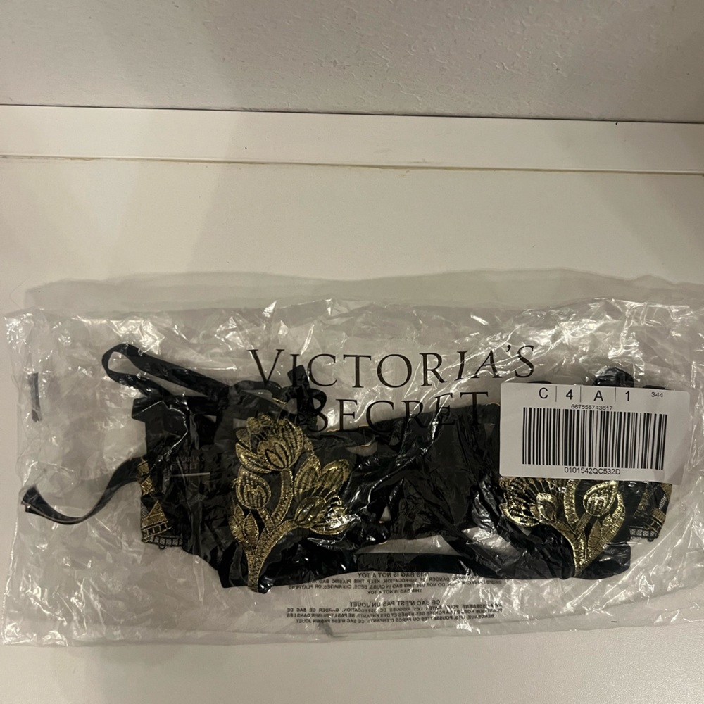 Victoria’s Secret 💐Teddy 💐Bra & panty💐 Long Sheer Feather Robe & 🎁 - Picture 15 of 16
